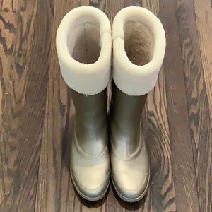 Warm waterproof ugg boots